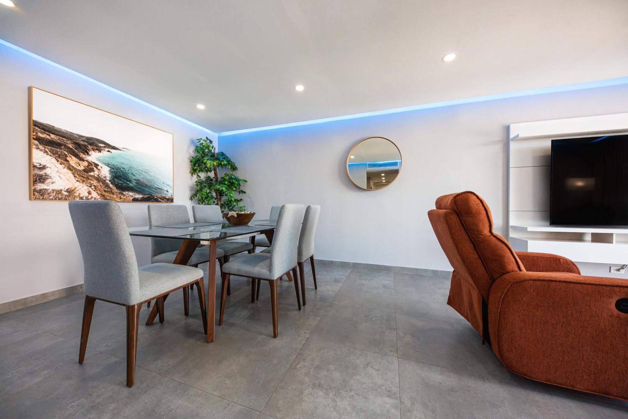 Esj Towers By Chana Apartahotel 2*